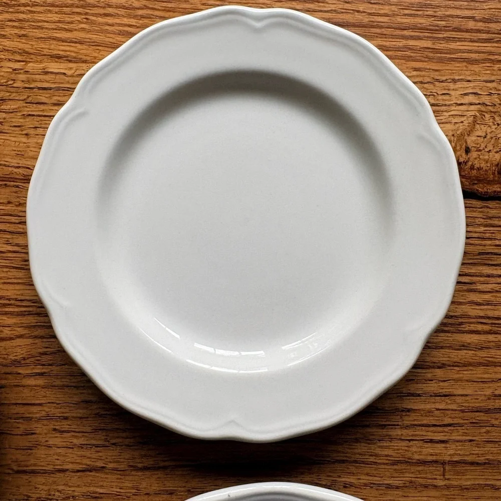J&G Meakin Royal Staffordshire Heirloom Ironstone white set of 4 Plates ~7 in